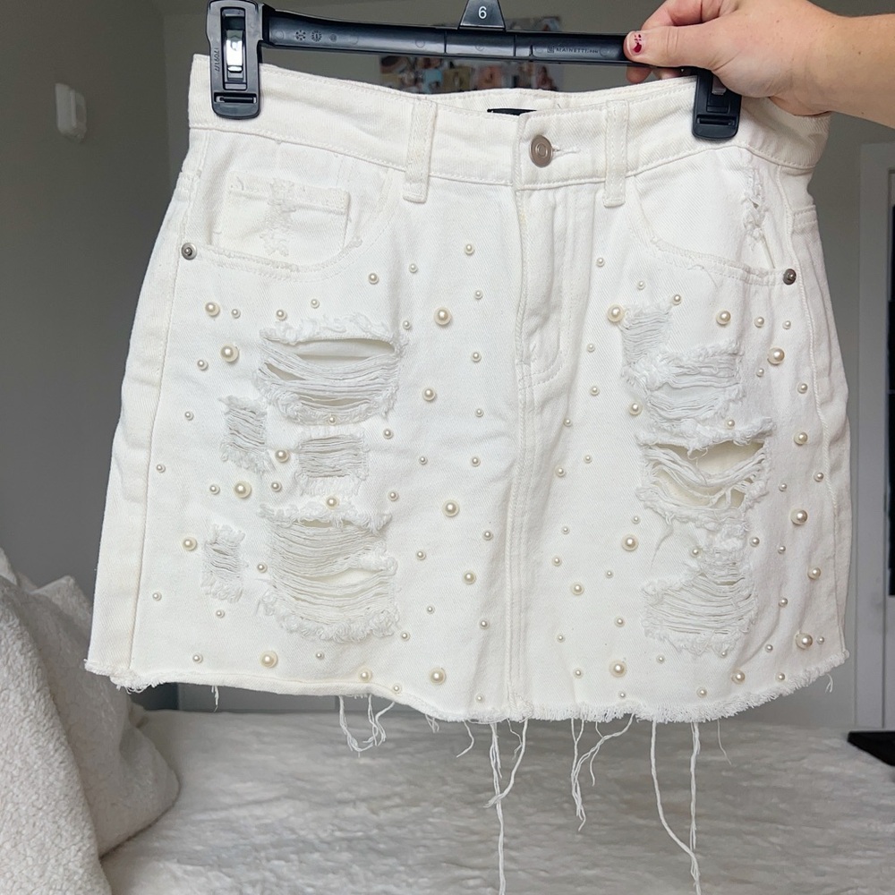 LULUs white jean skirt